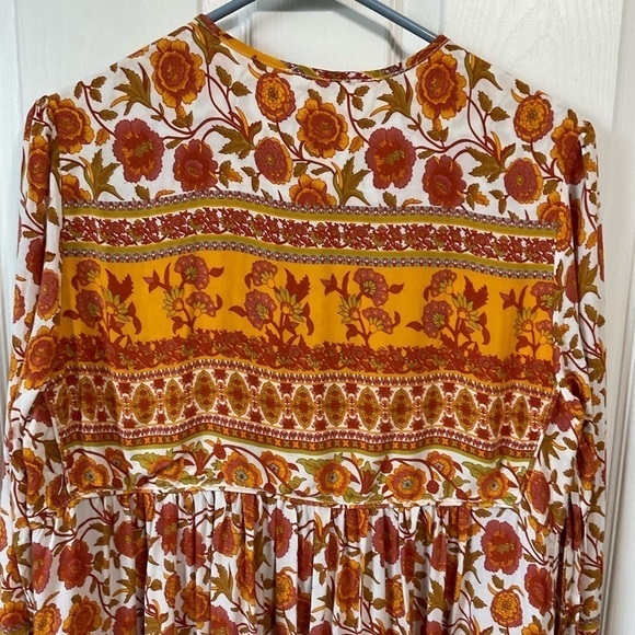 R. Vivimos dress. Size L. Floral. Long sleeve. - Picture 7 of 8
